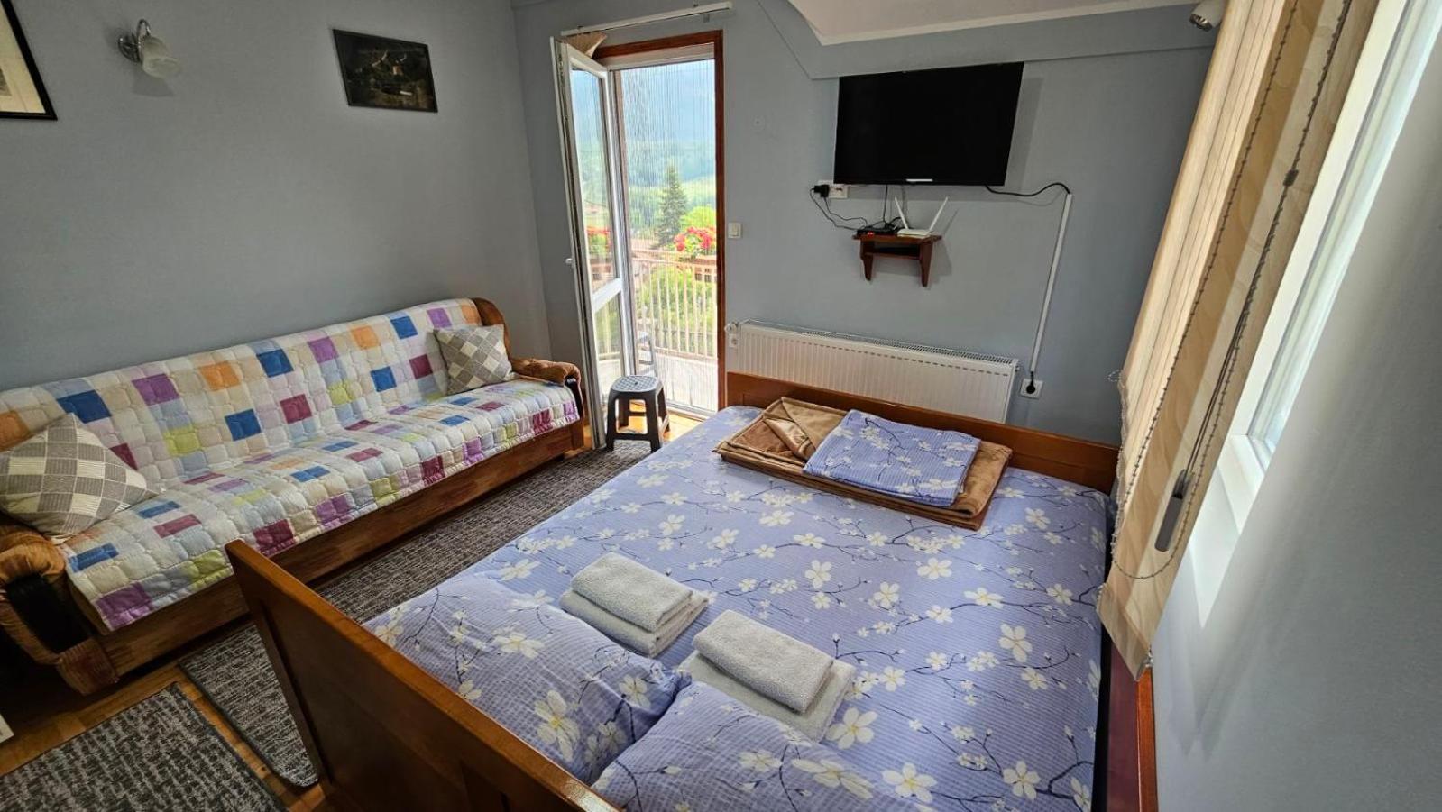 מוקרה גורה Apartmani Maksimovic מראה חיצוני תמונה
